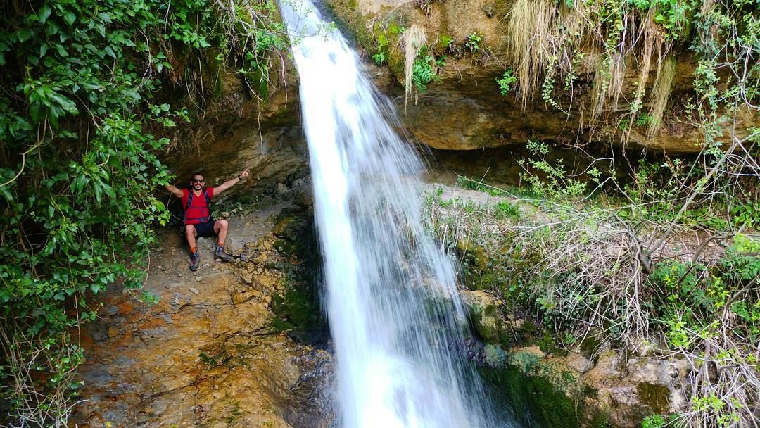 From a diffrent angle📷........ Lebanon  waterfalls  nature ... (Baskinta, Lebanon)