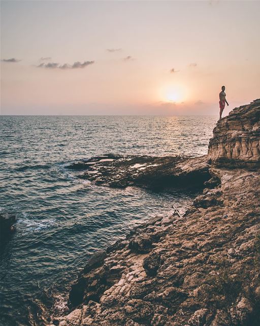 From dusk till dawn..... livelovebeirut  explore  liveoutdoors natgeo... (Amchitt, Mont-Liban, Lebanon)