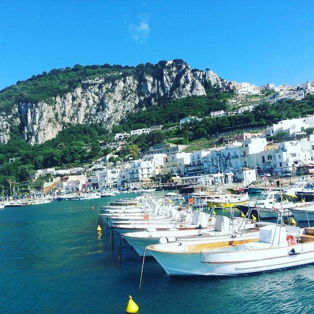 ▶From  lebanon with love→ island  islandlife  green   beach   nature ... (Capri, Italy)