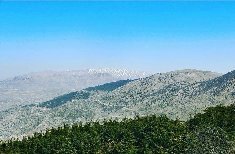 From mountain to mountain 🗻 sanninemountain  from  barouk  mountain ... (محمية ارز الباروك)