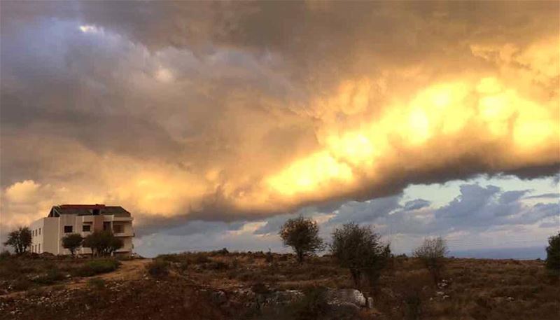 From my window  sunrise 7oclock nofilter nature naturelovers rainyday... (Ghorfîne, Mont-Liban, Lebanon)