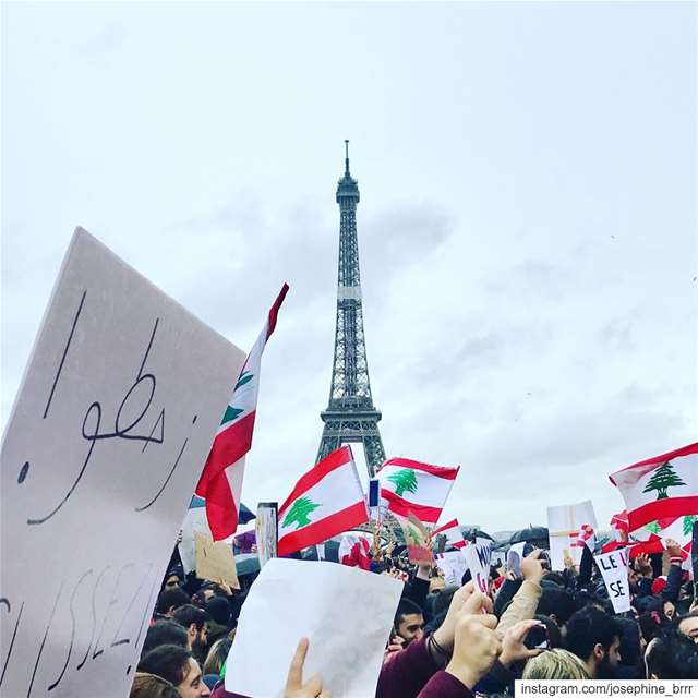 From Paris with love. We stand with Lebanon 🇱🇧❤️✨  proudlylebanese...... (Trocadéro)