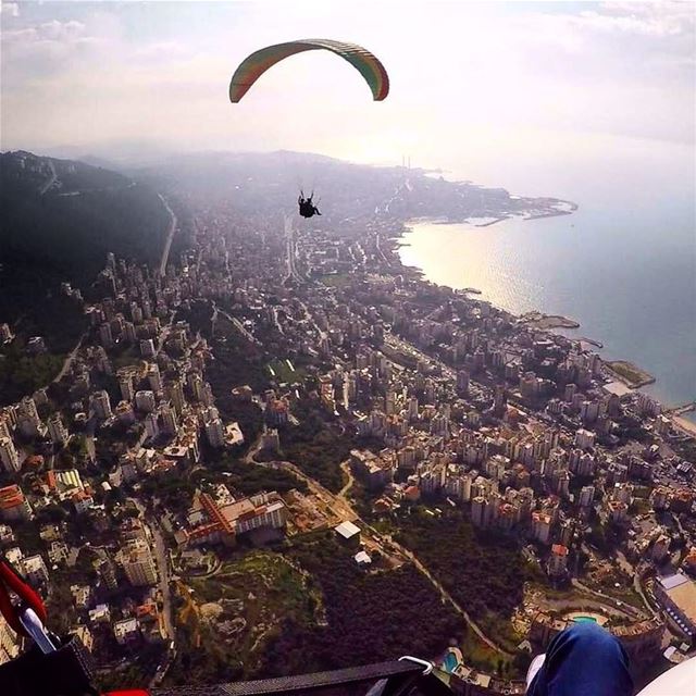 🌅 FromHarissaWithLove  HappyMonday  BeautifulLebanon  Repost @paraglidingc (Harîssa, Mont-Liban, Lebanon)