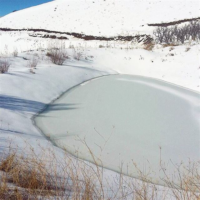 " Frozen Pond..." whatsuplebanon insta_lebanon instalebanon ptk_lebanon... (Jerd El Akoura)