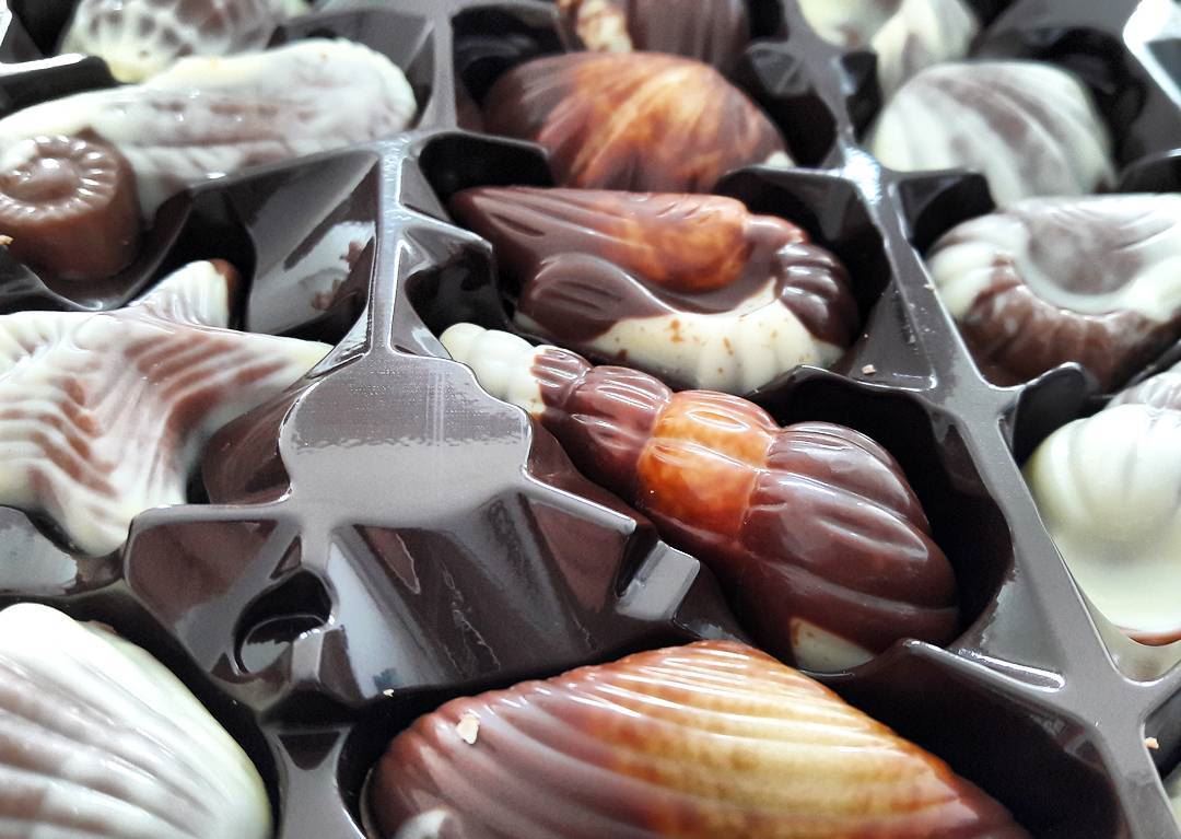 Fruits de mer au chocolat....irrésistible! BackHome  Back to  Lebanon ... (Tripoli, Lebanon)