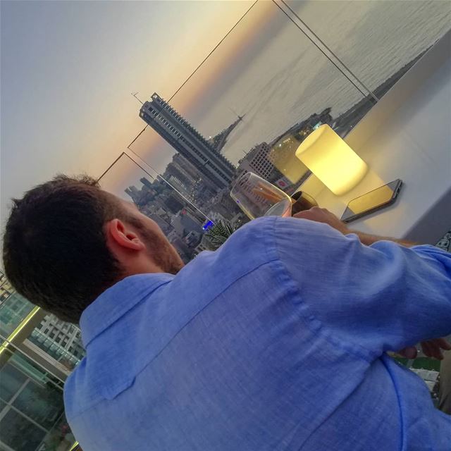 🇱🇧🌅 fsbeirut  sharemyfs  theroof  sunset  chasingsunsets  summer ... (Four Seasons Hotel Beirut)