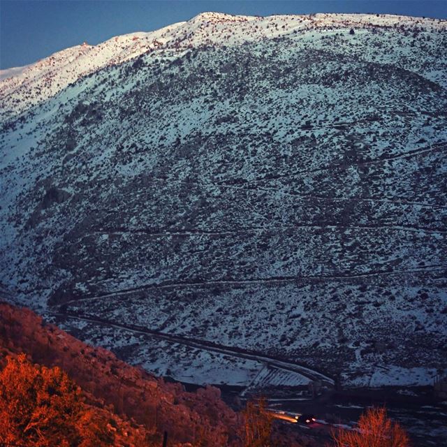 Full moon over the mountains in Cheeba  fullmoon  landscapephotography ... (Chebba)