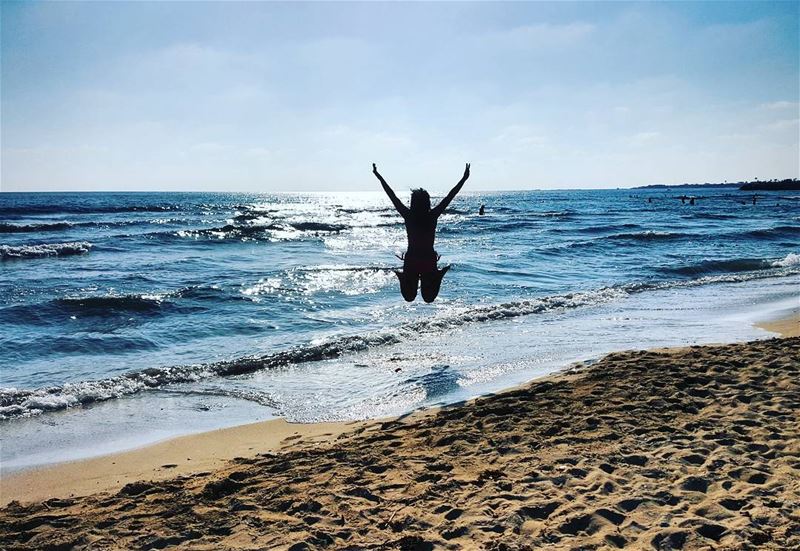 Fun in the sun 🌞🌊 Thank you to my supermodel @maalouf_cynthiafor... (Tyre, Lebanon)