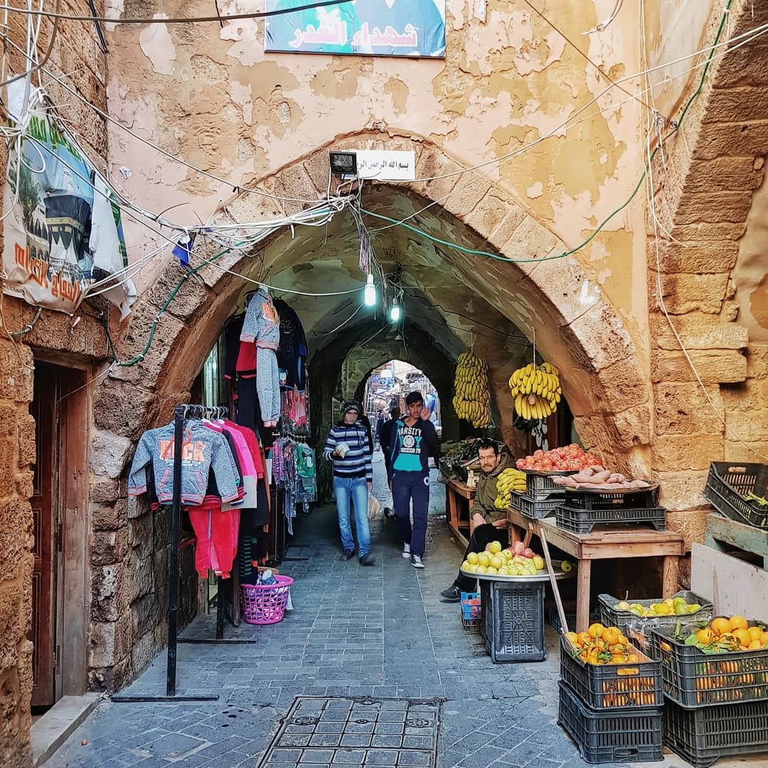Getting lost on the streets of Saida's old souk 🍌⠀⠀Символ арабского детс (Saïda, Al Janub, Lebanon)