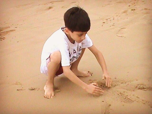Ghady mon 💛  drawing summer beach childhood sable plage playtime sea...