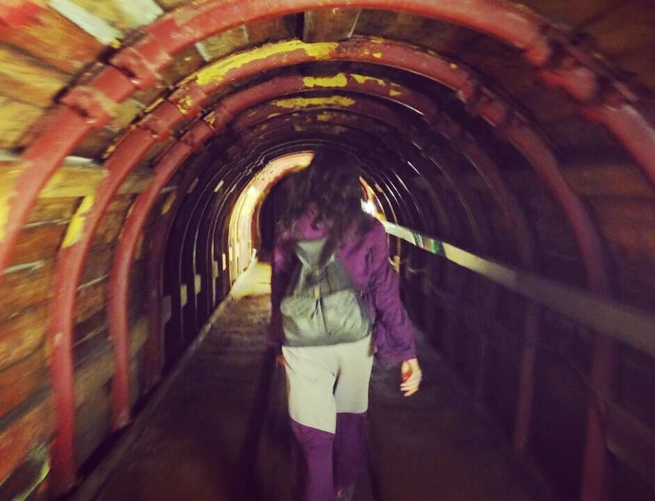  girl  escape via the  tunnel  runfast  saltmine  hallstatt  austria ... (Hallstatt, Austria)