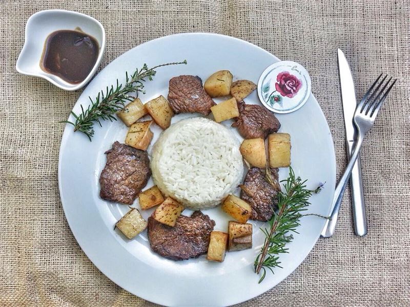 Glazed Beef with Rice and Potatoes anyone? Give us a call ☎️ 03 25 13 19,... (Em's cuisine)