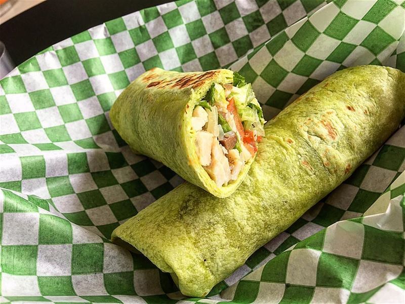 Go Green ♻️🌯... thursday lunchtime foodie  food eat yummy tasty... (Beirut, Lebanon)