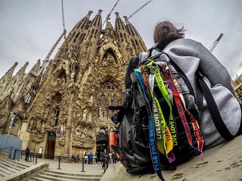 Go where you feel the most alive ✌🏽📸: @architectonthemove ... (Sagrada Familia de Gaudi, Barcelona, Spain)
