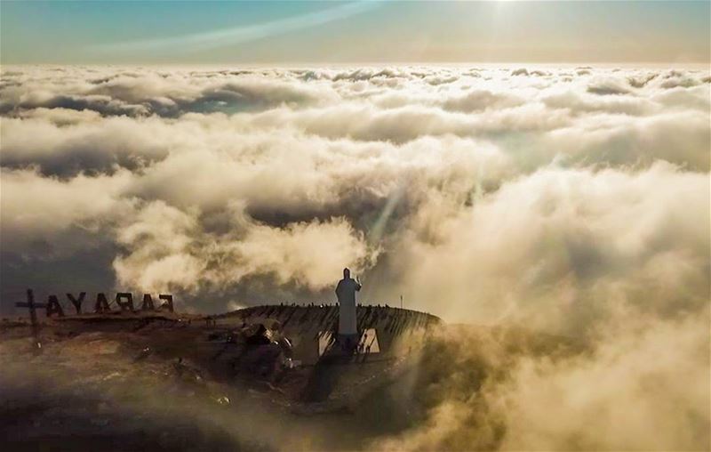  God fingerprints ❤... Faraya  Christ  Jesus  mountain  fog  cloudporn... (Faraya, Mont-Liban, Lebanon)