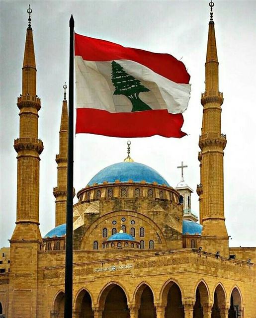 God protect our  lebanon 🇱🇧❤اللهم احمي  لبنان 🇱🇧❤ (مسجد محمد الأمين)