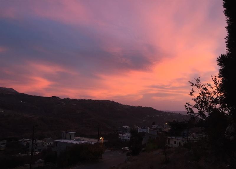 God's creation💓...  iphonepics noedit nofilter justclick lovesunsets... (Kfardebian)