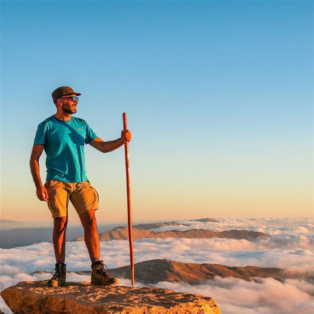 Golden Hour 🌞🏔️🚶📷 By @chriskabalan hike  peaks  clouds  fog  sunset ... (Mzaar 2400m)