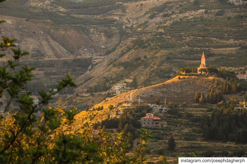 Golden Hours are the perfect hours... (Hadchît, Liban-Nord, Lebanon)