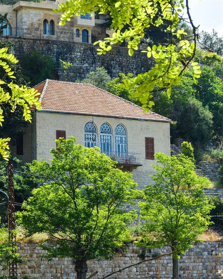 .Good afternoon dear friends from Deir-Al-Qamar. A traditional house and... (Deïr El Qamar, Mont-Liban, Lebanon)