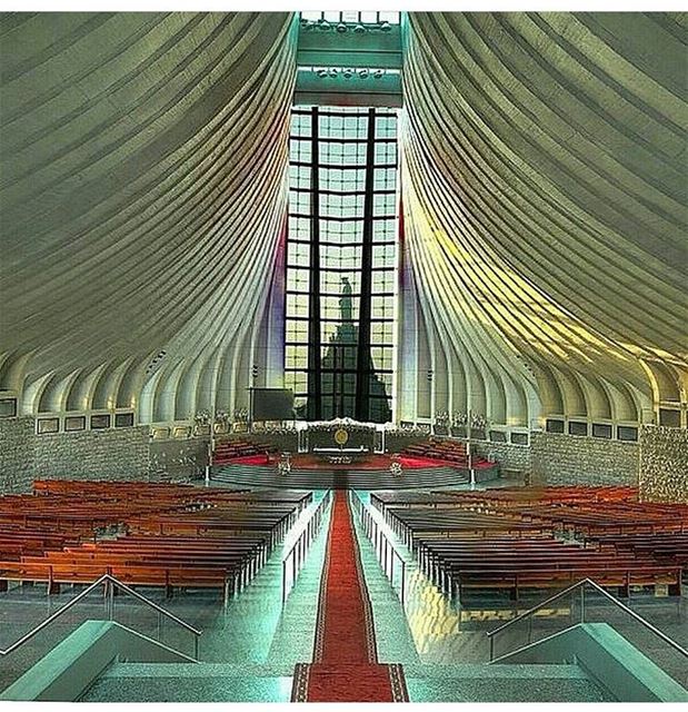 •Good afternoon!•أهلاً!•Ahlan!•Bon après-midi !•Boa tarde!... (The Lady of Lebanon - Harissa)