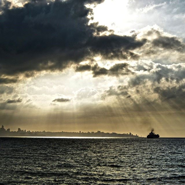 Good evening all with this lovely picture taken today.Dramatic skies, sea...