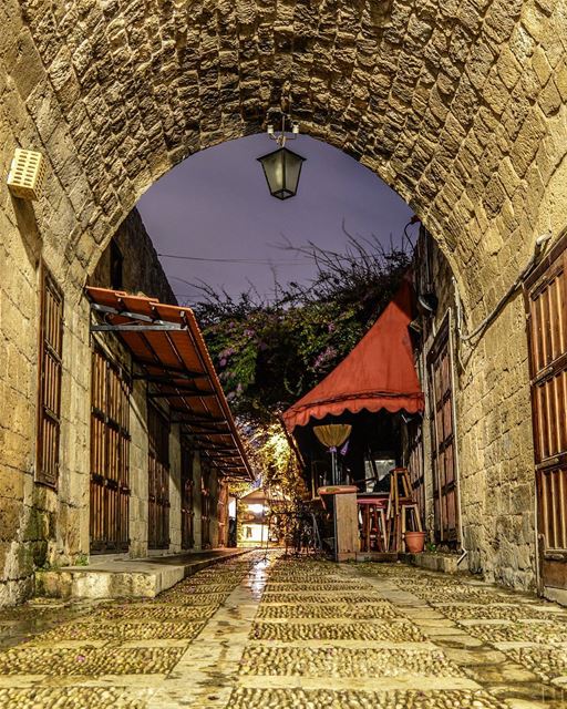 .Good evening dear friends from Byblos old souks.🌅🏰... (Byblos, Lebanon)