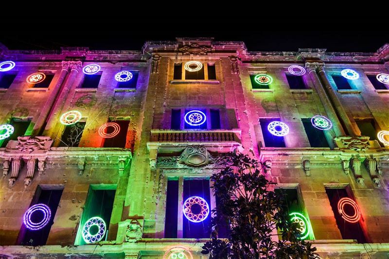 .Good evening dear friends! The million colors of Christmas! We hope nice... (Down Town)