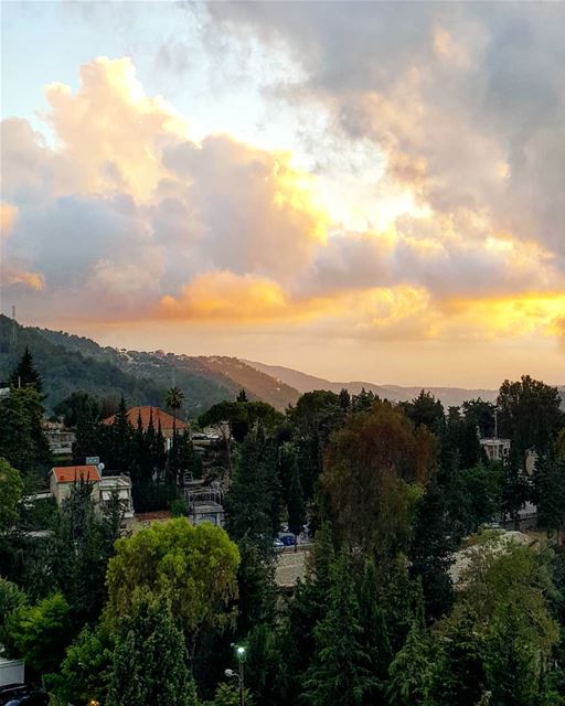 Good evening from Beiteddine 💛💛 .......... Lebanon  chouf ... (Beit Ed-Deen, Mont-Liban, Lebanon)