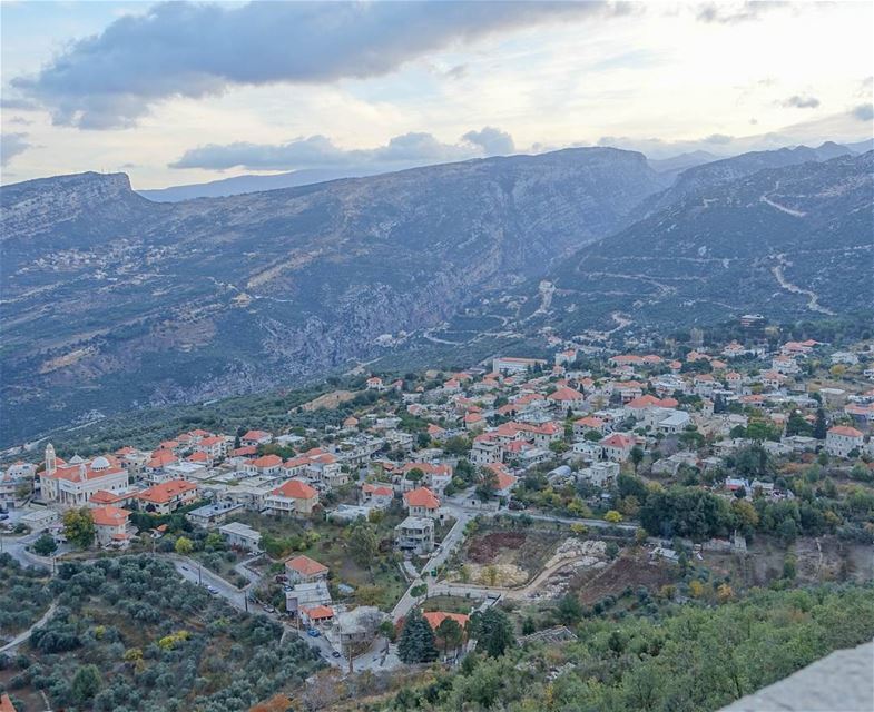 Good morning Douma! (Douma, Liban-Nord, Lebanon)