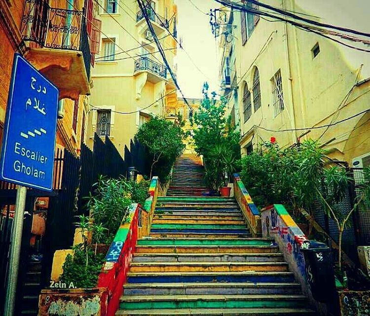  good  morning  escalier  gholam  stairs  sign  travel  tourism  landscape... (Gemmayze)