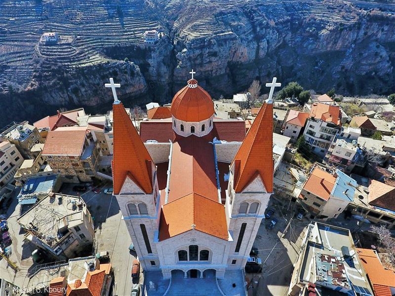 Good Morning from B C H A R R E H ⛪ AboveLebanon  Lebanon  LiveLoveBeirut... (Bcharreh, Liban-Nord, Lebanon)