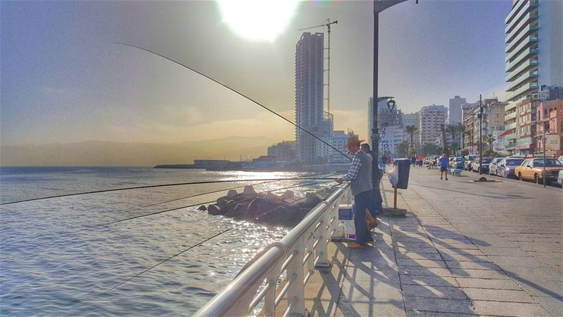 Good morning global world  beirut_lebanon   hdrphotography ... (Ain El Mreisse, Beyrouth, Lebanon)