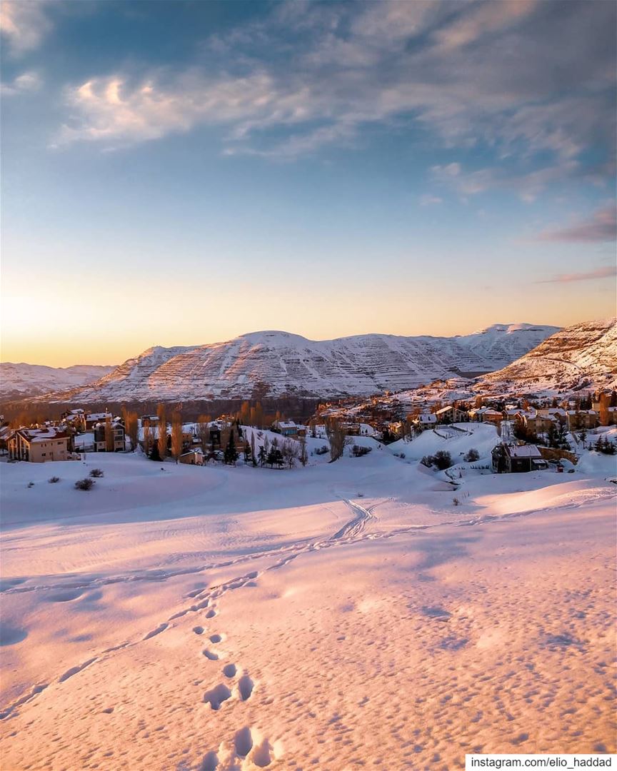 Good Morning  Lebanon 🇱🇧  ShotOnOnePlus 📱  OnePlus  Sunset  Snow ... (Kfardebian, Mont-Liban, Lebanon)