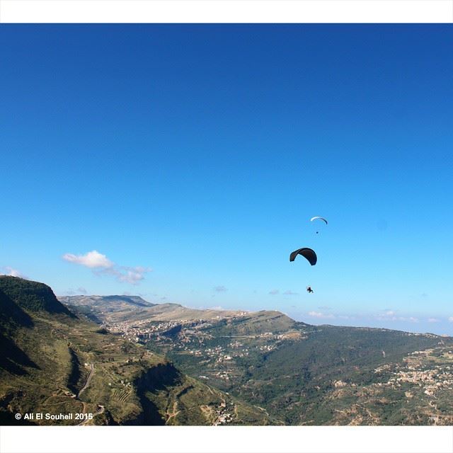 Good morning  morning  sky  parachute  lebanesearmy  lebanese  nature ... (Qalaat Niha)