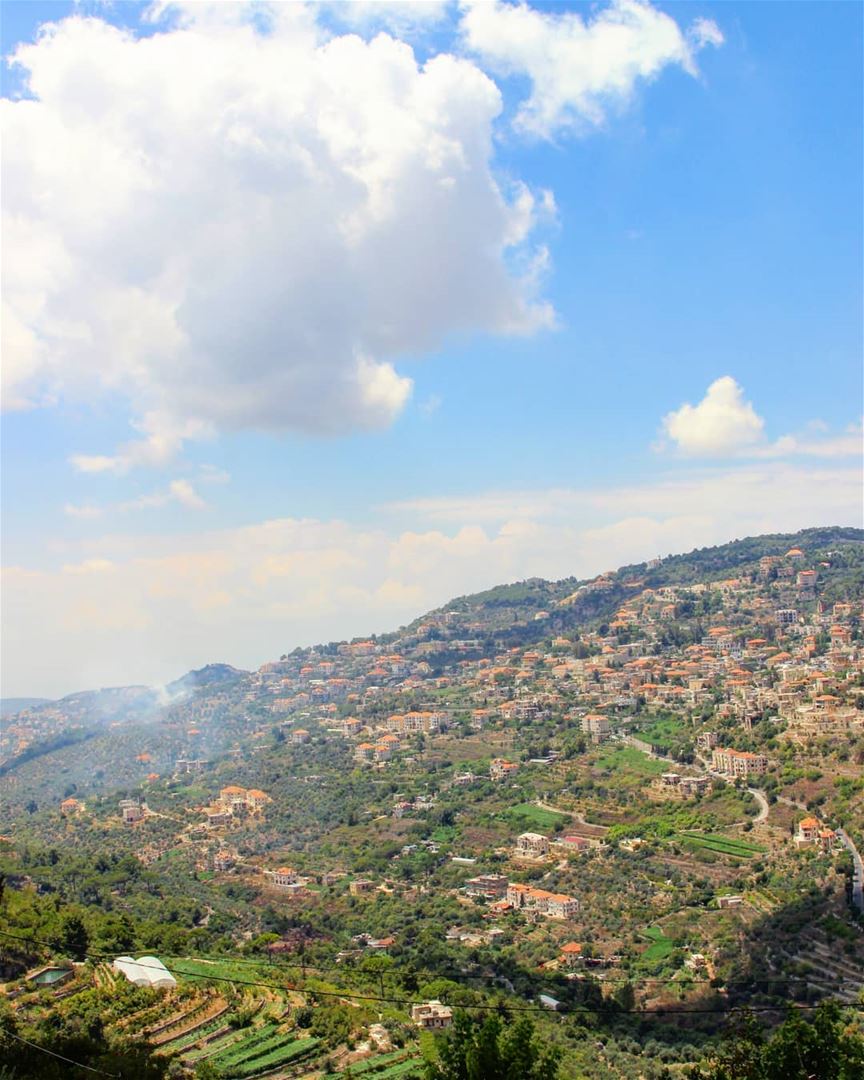 Good morning with this relaxing view that I've thoroughly enjoyed during... (Deïr El Qamar, Mont-Liban, Lebanon)