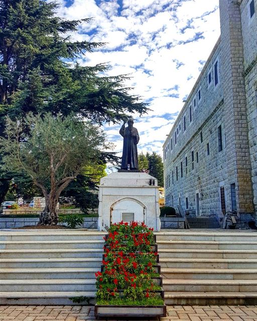 Good morning ⚘⚘🙇‍♀️...... Lebanon  stcharbel  Annaya  لبنان ... (St Charbel Monastery)