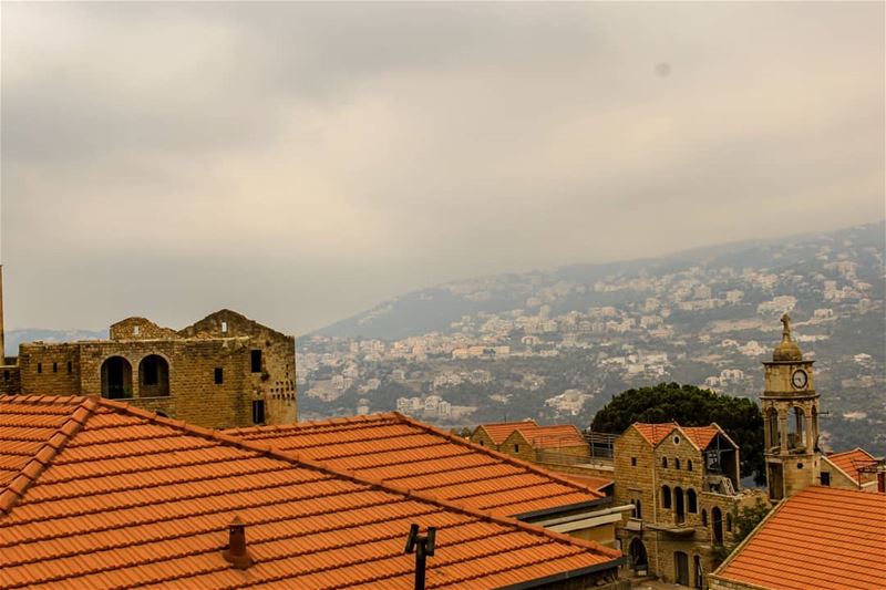 Good morning...🌦️🌹salima❤️🌤️...Happy weekend my friends... (Salima, Mont-Liban, Lebanon)