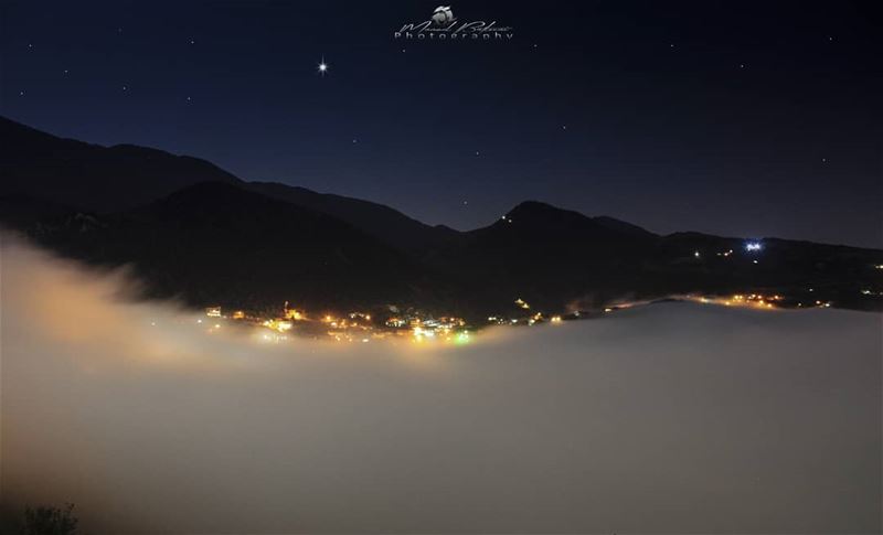 Good night 🌠• • •  chouf  shoufreserve  lebanon  beirut ... (Niha El Chouf)