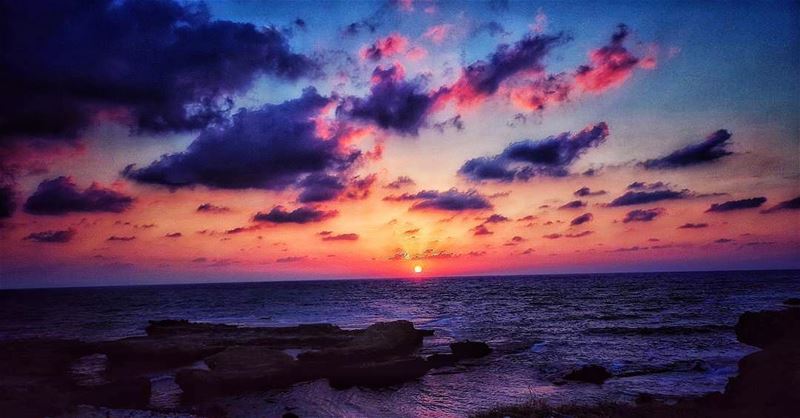 Good Night from Anfeh تصبحون على خير من أنفة - قضاء الكورةPhoto taken by... (Anfeh, Lebanon)