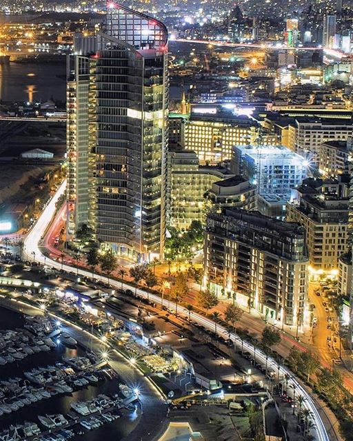Good Night from Beirutتصبحون على خير من بيروت Photo taken by @libano_bras (Beirut, Lebanon)