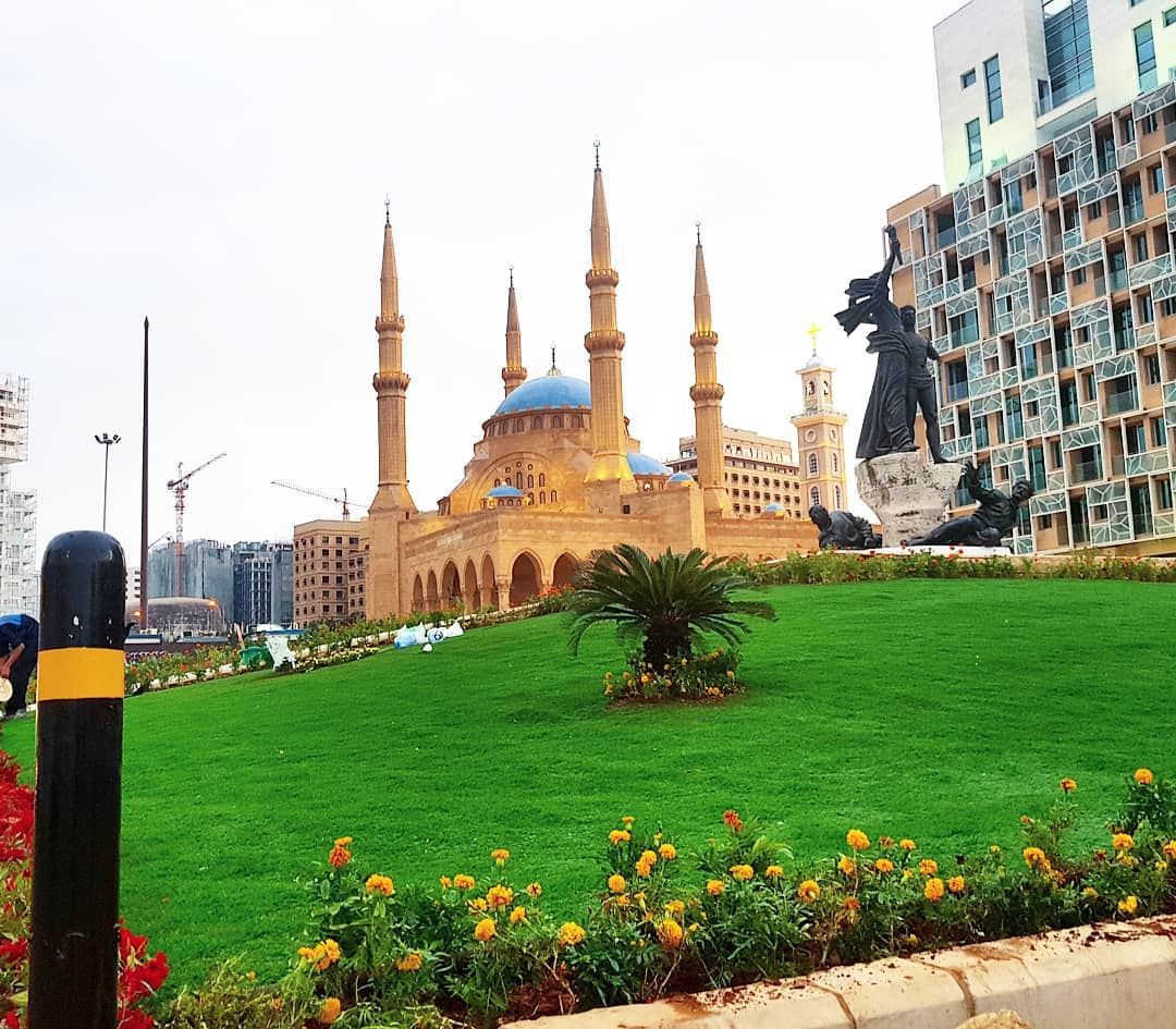Goodmorning 🇱🇧🇱🇧❤❤ landscape  mosque  church  unity  statue ... (Beirut, Lebanon)
