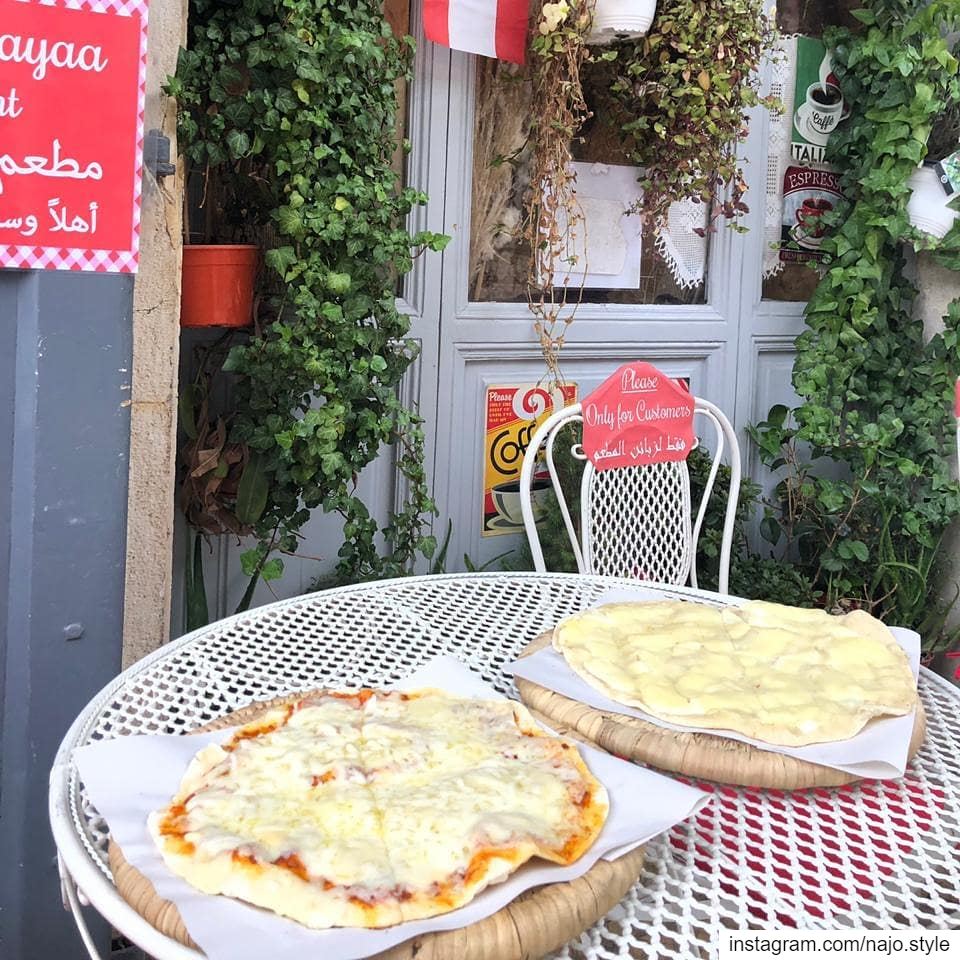  goodmorning   manakish  jebneh  cheese  pizza  yummy  delicious  lebanon ...