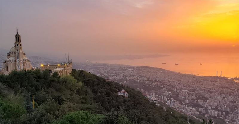  goodmorninglebanon morning  nature  like  beautiful  sunrise  sky  love ... (Harîssa, Mont-Liban, Lebanon)