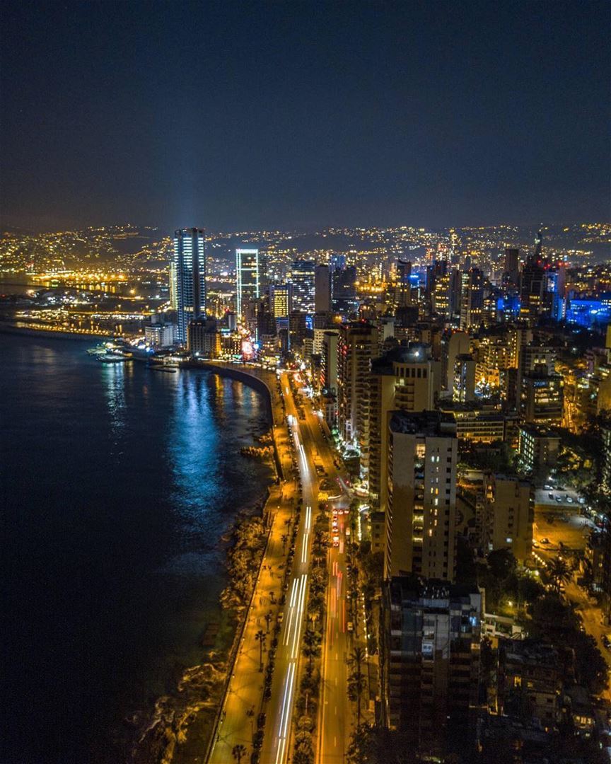 Goodnight from Beirut 😍تصبحون على خير من المنارة بيروتPhoto taken by @ra (Beirut, Lebanon)