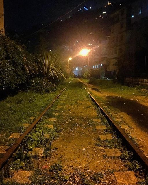 Goodnight from Jounieh 😊تصبحون على خير من سكة الحديد في جونية Photo... (جونية - Jounieh)