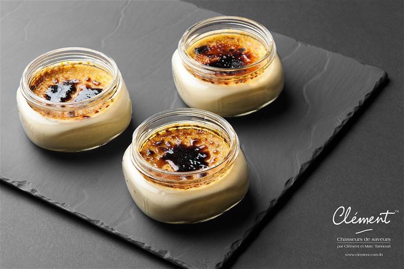 Gourmandise du dimanche Crème brûlée vanille 😋😋😋 livelovebeirut ...