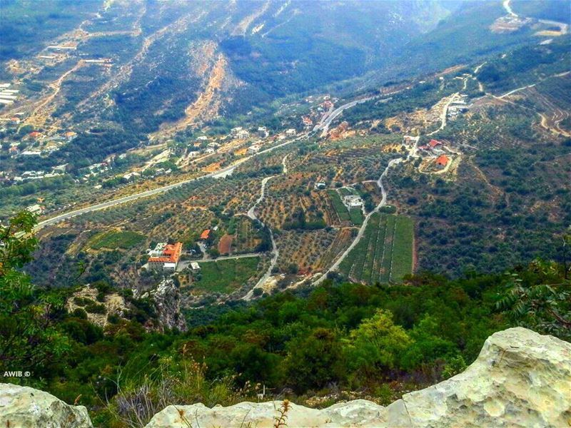  green  valley  streetphotography  outdoors  noperson  travel  tourism ... (Batroûn)