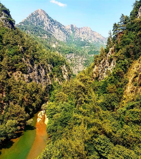  greenmountains  greenriver  bluesky  shinyday  keepitgreen  keepitclean ... (Chouwen Lake)