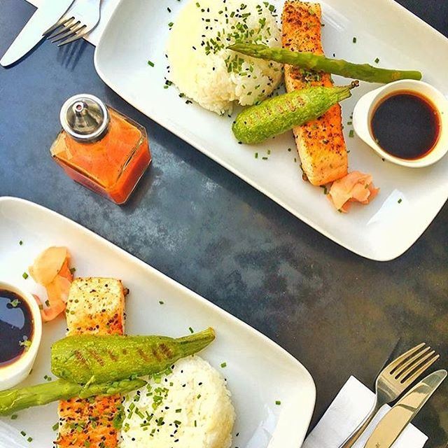 Grilled salmon 🐟 So. Much. Yes. 😍 Credits to @khodorzain  (Orient Express)